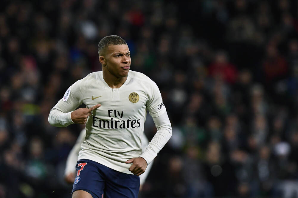 香港2025年新股市场融资额位居全球第一